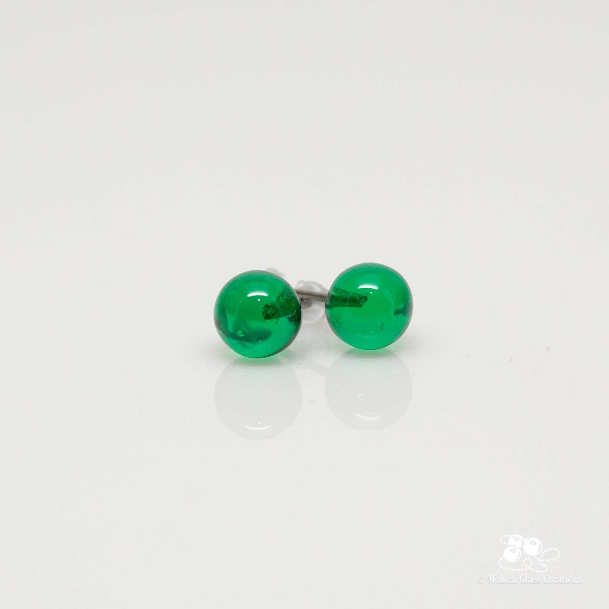 Glass Stud Earrings - Emerald Green Round