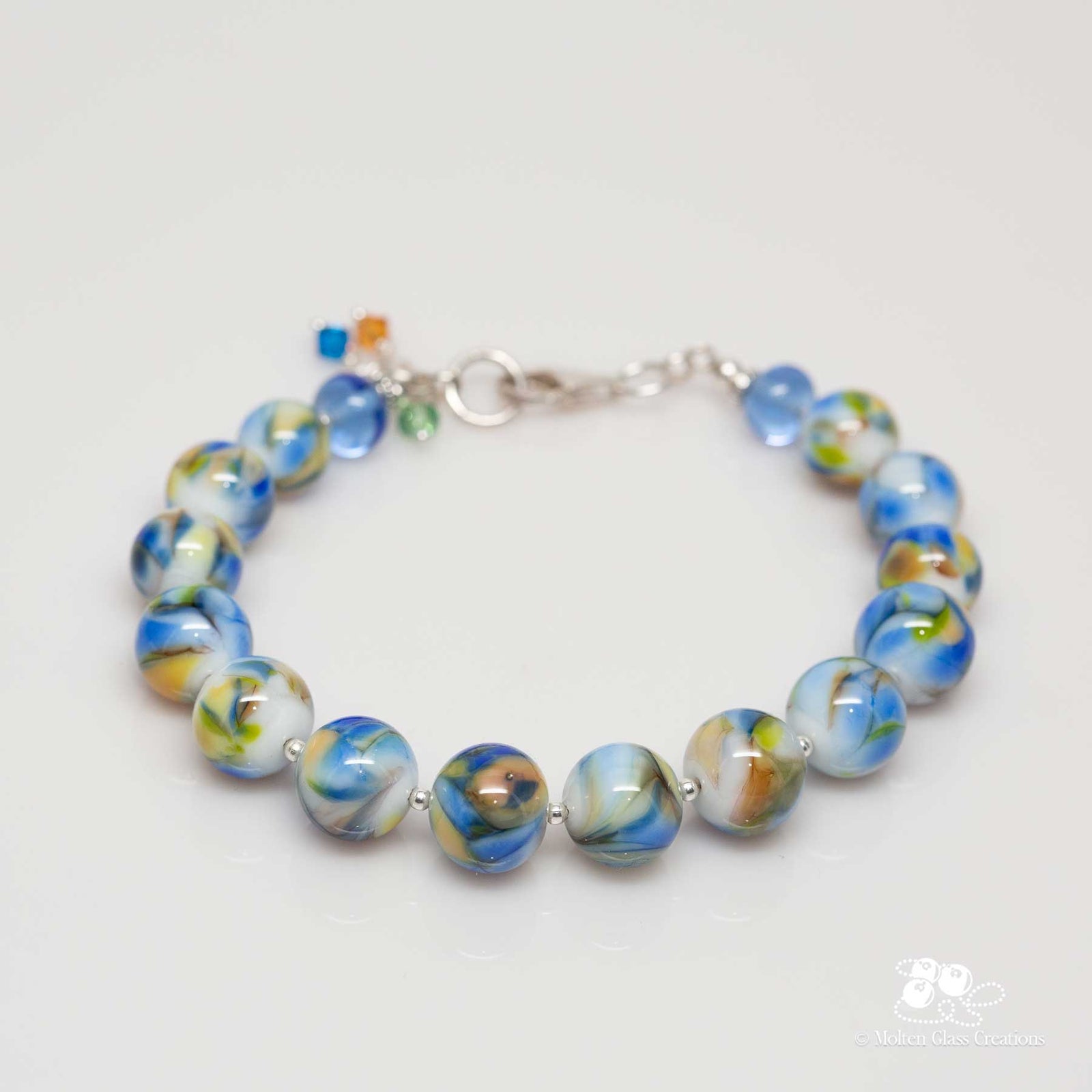 blue marbled glass bead bracelet