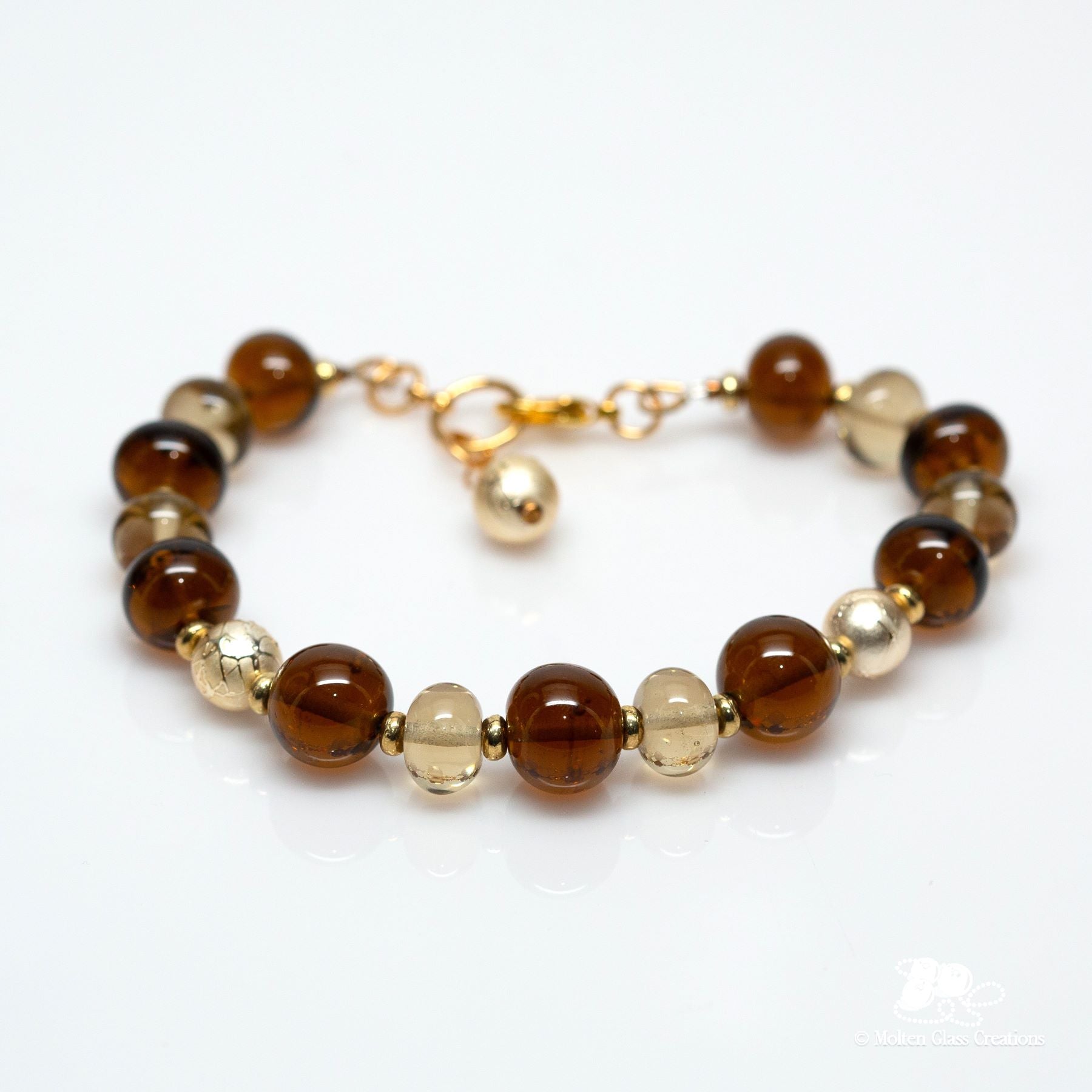 bracelet with combination of light & dark brown beads